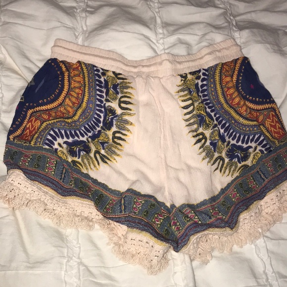 Light pink patterned shorts - Picture 2 of 2